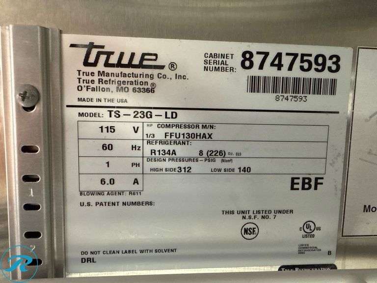 True TS-23G-LD Commercial Reach-In Glass Door Refrigerated Mercahndiser on Casters, 115V - Roller Auctions