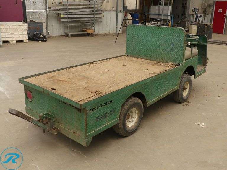 Taylor Dunn  Flatbed Utility Truck - Roller Auctions