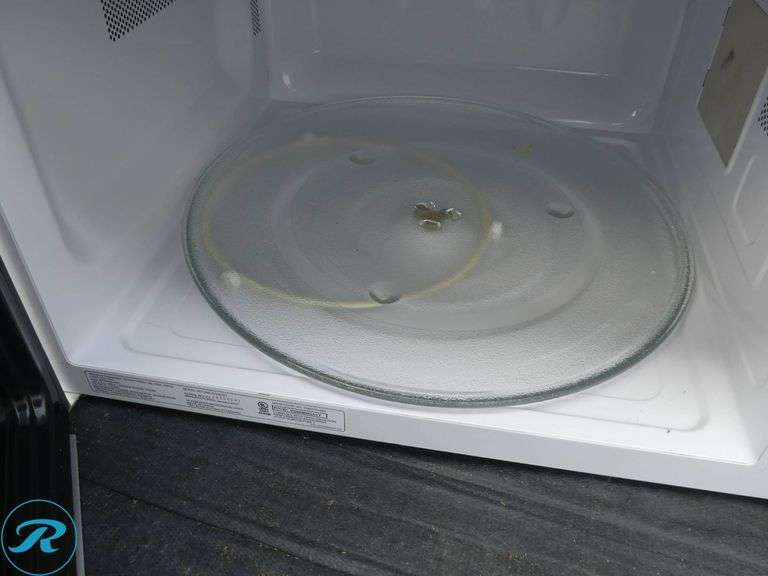 (2) Household Microwaves - Roller Auctions
