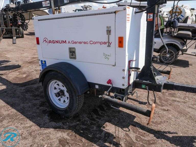 2010  Magnum Products  Towable Light Tower - Roller Auctions