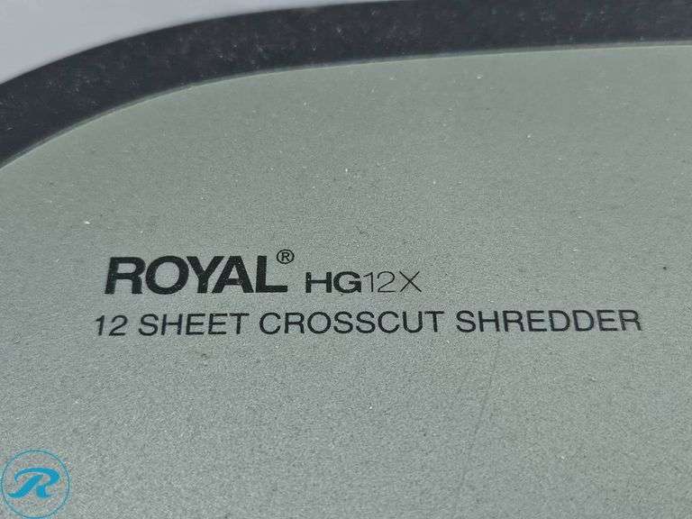 Royal HG12X 12-Sheet Crosscut Shredder - Roller Auctions