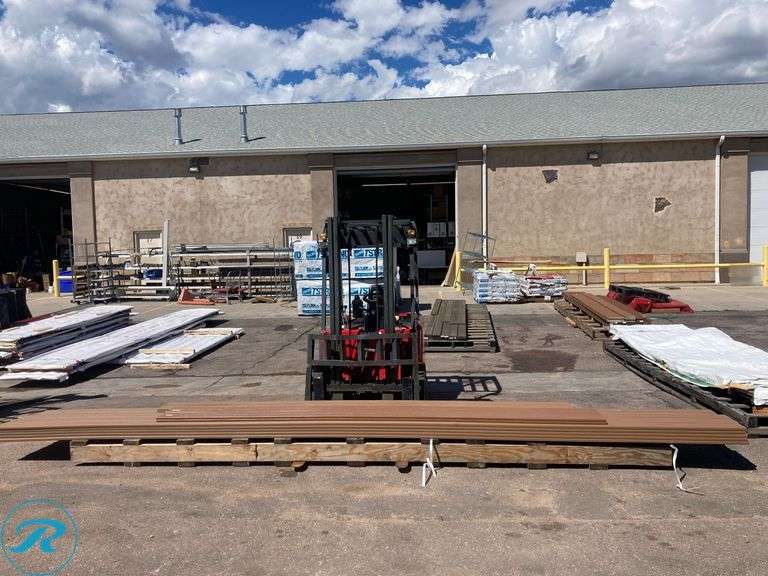 (30) New- (23) Trex Transcent Linage 1" x 6" x 20ft Jasper square composite Deckboard (4) Fiberon Good Life 3/4" x 7.25" x 12ft Cabin square composite riser (3) Trex Transcent Linage 1" x 12" x 12ft Jasper composite Fascia Board - Roller Auctions