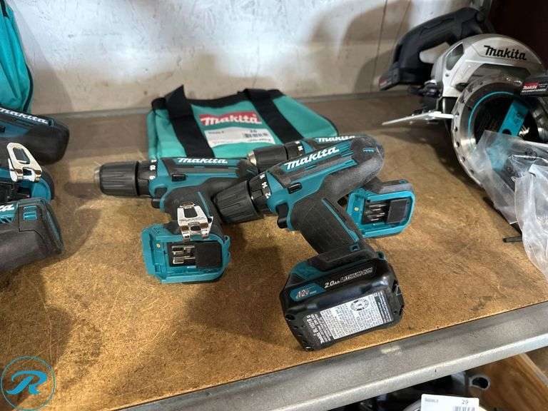 (3) Makita 12V Drills With Bag and (1) Battery