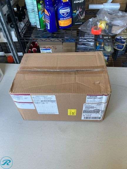 (1) New- LG 2.2-lb Ice Per day Cubed Ice Maker (White) - Roller Auctions