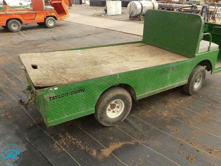 Taylor Dunn  Flatbed Utility Truck - Roller Auctions