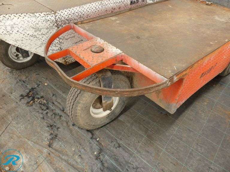 Taylor Dunn  Stock Chaser - Roller Auctions