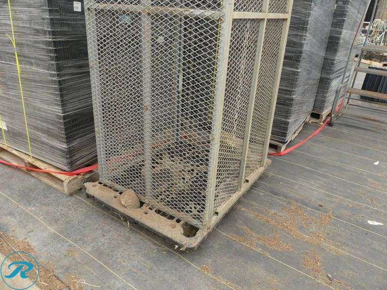 Metal Mesh Security Cage, 33″ x 35″ x 86″ - Roller Auctions