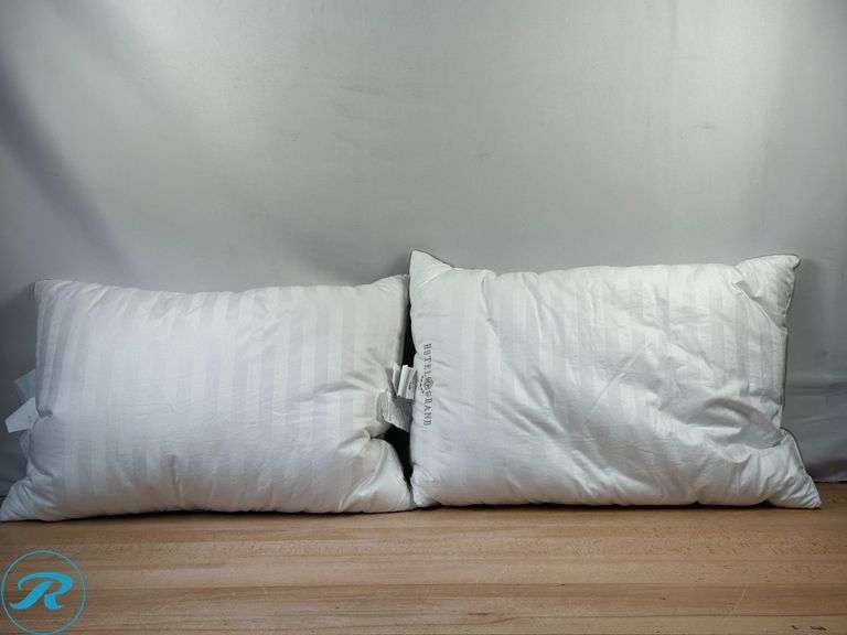 Hotel Grand: Feather & Down Pillow, 2-pack- Like New - Roller Auctions