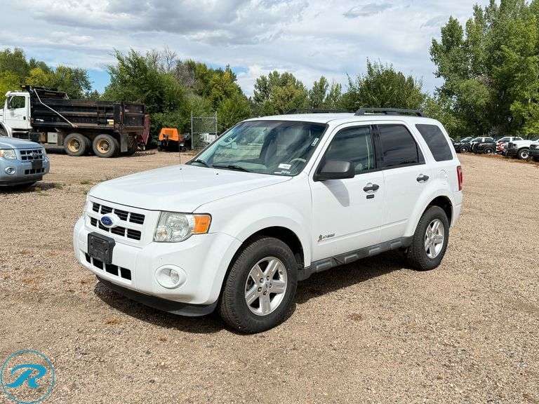 2011  Ford  Escape  4WD  SUV - Roller Auctions
