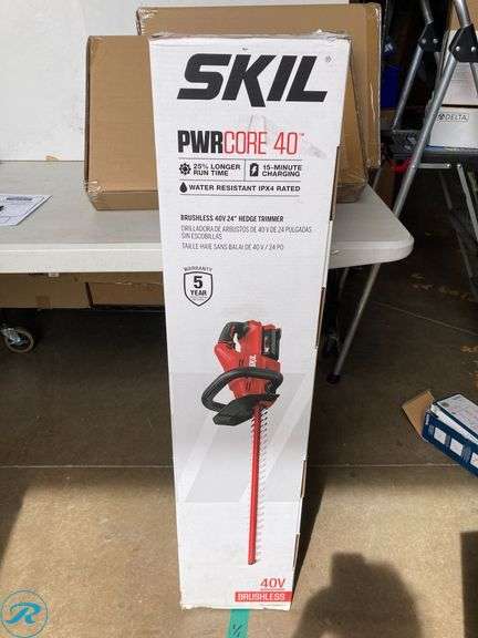 (1) New- SKIL PWR CORE 40 40-volt 24-in Battery Hedge Trimmer 2.5 Ah Battery Included , Charger Included - Roller Auctions