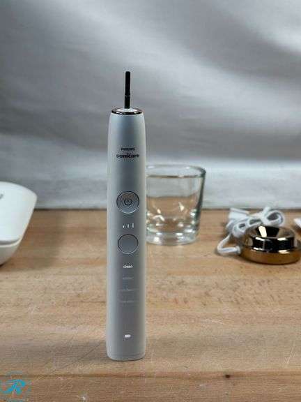(3) Philips: Sonicare DiamondClean Smart Electric Rechargeable Toothbrush- Like New; Philips: Sonicare Optimal Clean Rechargeable Electric Toothbrush, 2-pack- Like New - Roller Auctions