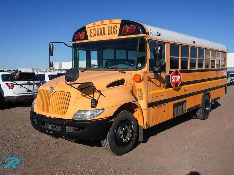 2011 International CE RWD 36-Passenger School Bus - Roller Auctions
