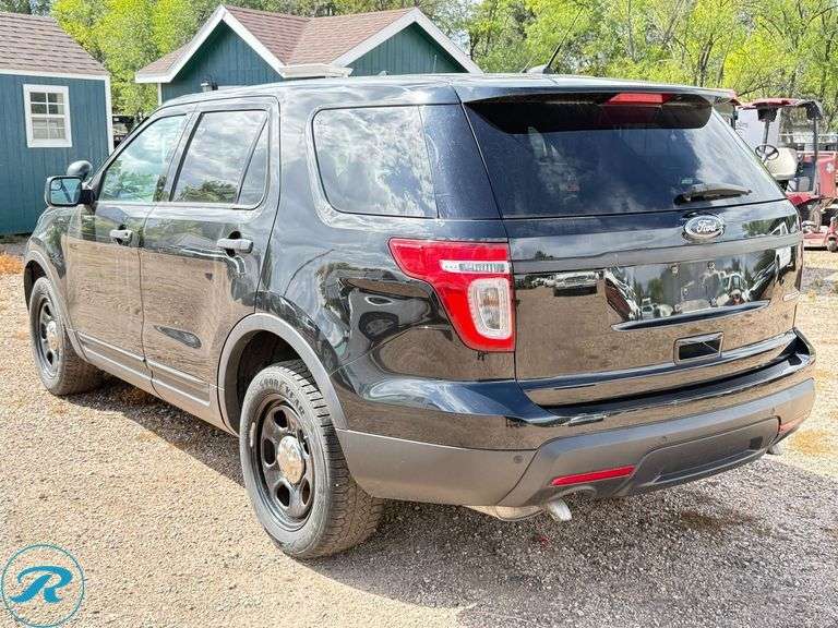 2013  Ford  Explorer   FWD  Police Interceptor SUV - Roller Auctions
