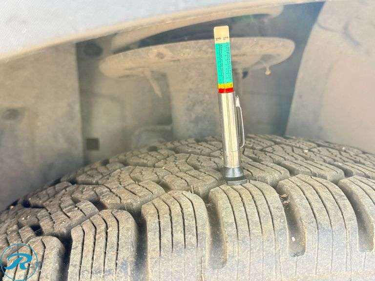 2013  Ford  Explorer  FWD  Police Interceptor SUV - Roller Auctions