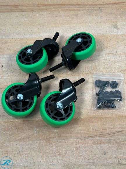 TrekTerra Rolling Garage Stool - Used - Has a large Crack - Roller Auctions
