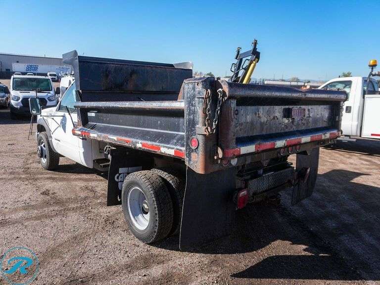1999 Chevrolet Silverado 3500 4WD Landscape Dump Truck - Roller Auctions