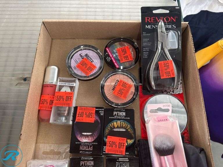 Tray of Assorted Cosmetics and Beauty Tools - Roller Auctions