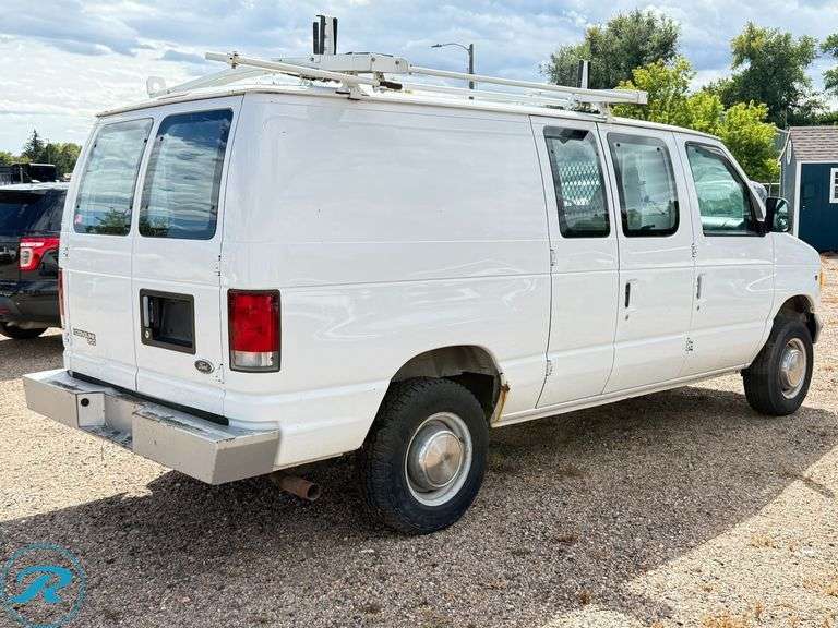 1998  Ford  E250  RWD  Cargo Van - Roller Auctions