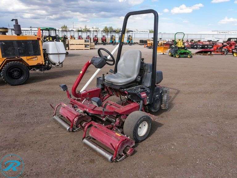 Toro  Greensmaster 3150Q  Ride-On Greens Mower