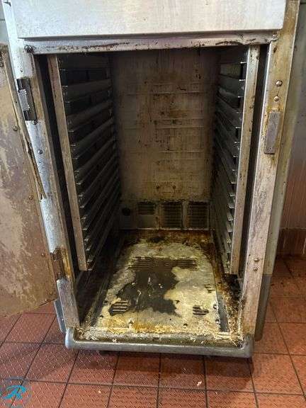 Metro C5 C539-HDS-L-GY Insulated Mobile Heated Cabinet - Roller Auctions
