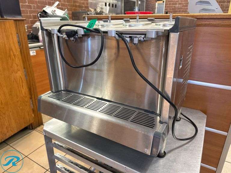 Crathco Model CS-4E/2D/3D-16 Cold Beverage Dispenser, Missing Bowls