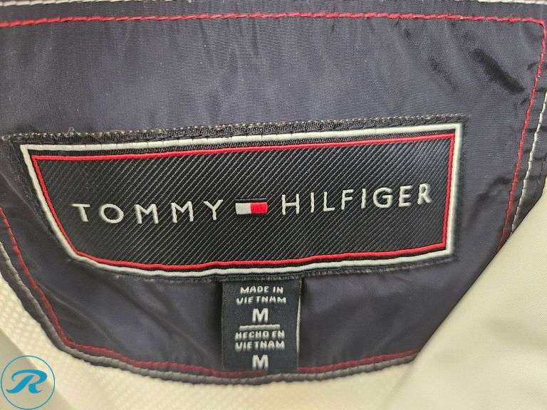 Tommy Hilfiger Colorblock Hooded Jacket, Size M - Roller Auctions