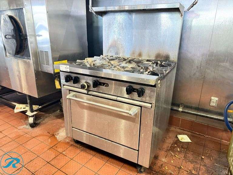 SunFire 6-Burner Range With Lower Oven, Gas