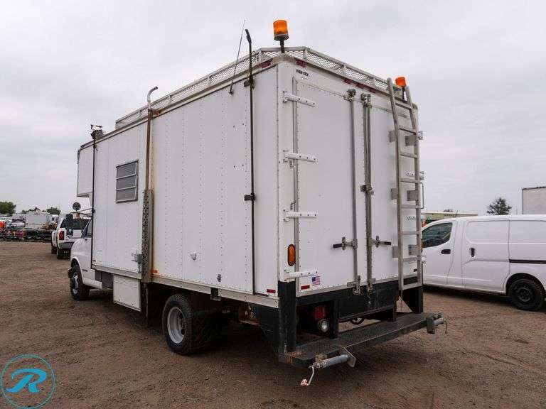 1997  GMC  3500  RWD  Mobile Office Truck - Roller Auctions