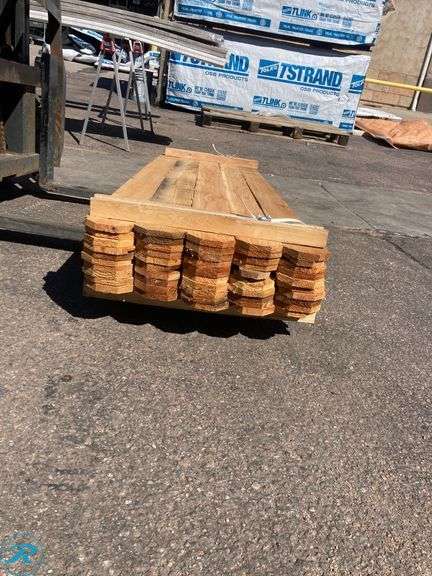(50) Cedar Dog Ear Fence Pickets 1" x 4" x 6' - Roller Auctions