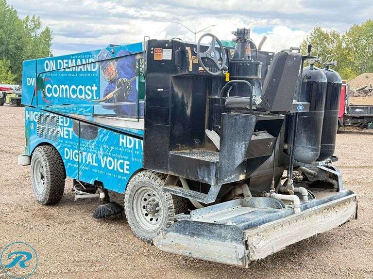 2003 Zamboni 500 Ice Resurfacer, CNG Fuel, 80” Width, Hours: 8,110, S/N: 7441 - Roller Auctions