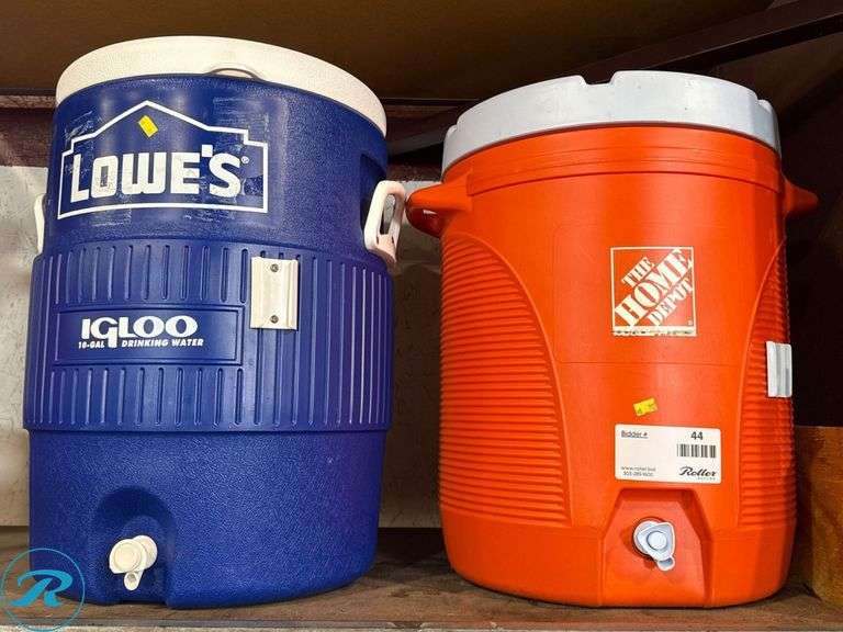 (2) Igloo Beverage Coolers