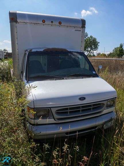 2002  Ford  E350   Super Duty  RWD  Box Truck - Roller Auctions