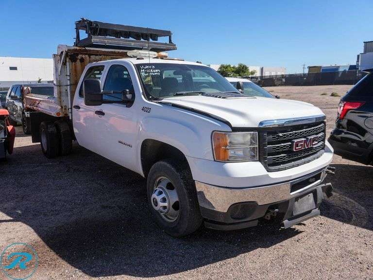2013 GMC Sierra 3500 HD 4WD Crew Cab Landscape Dump Truck - Roller Auctions