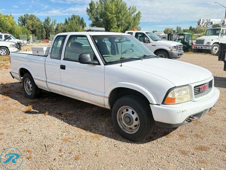 1998  GMC  Sonoma  SLS  4WD Super Cab  Pickup - Roller Auctions