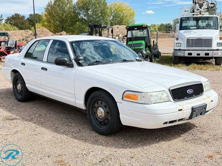 2011  Ford  Crown Victoria  RWD  Police Interceptors - Roller Auctions