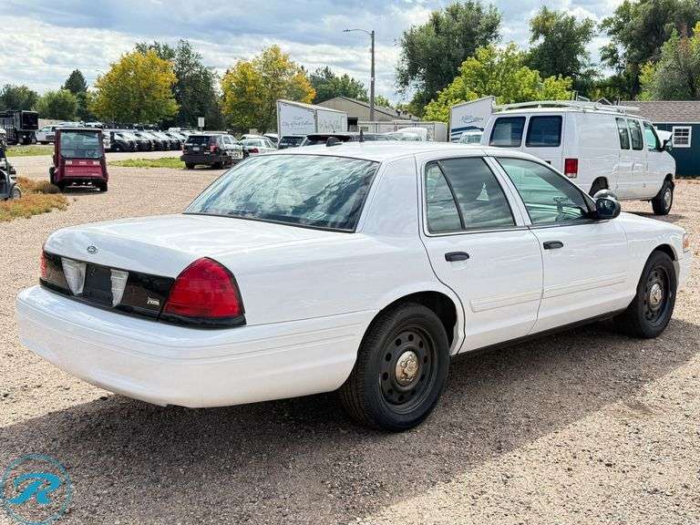 2011  Ford  Crown Victoria  RWD  Police Interceptors - Roller Auctions