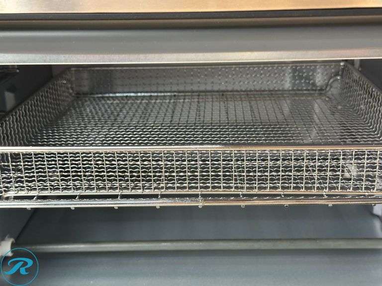 Cuisinart: Digital Air Fryer Toaster Oven- New/ Missing Tray - Roller Auctions