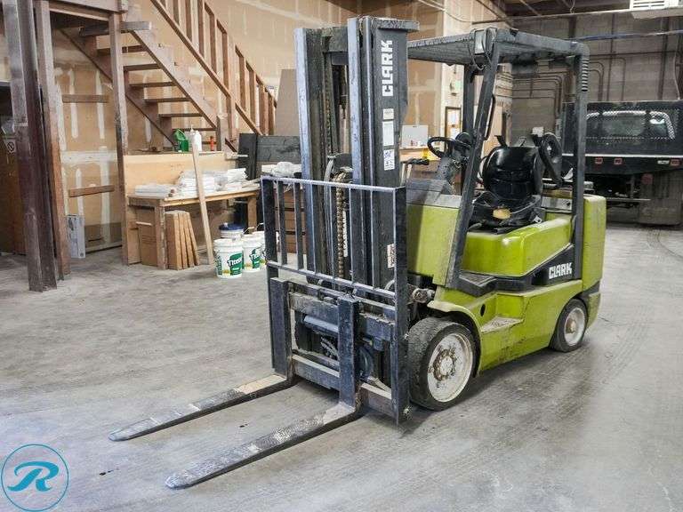 Clark  CGC 30  Forklift