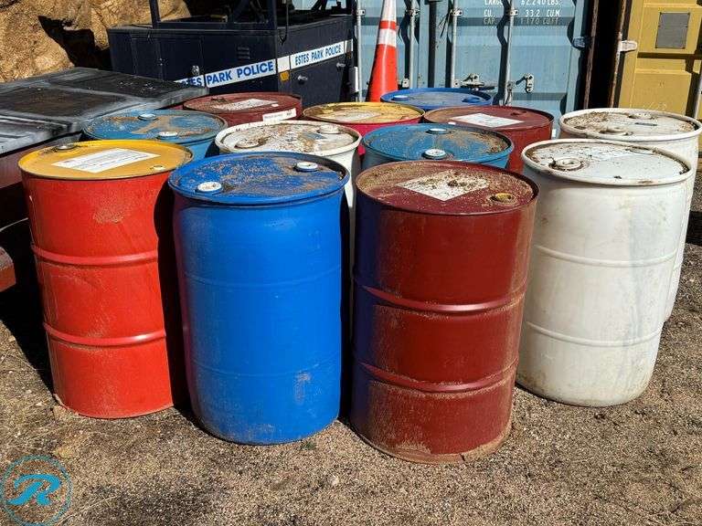 (5) Metal and (7) Plastic Empty 55 Gallon Barrels - Roller Auctions