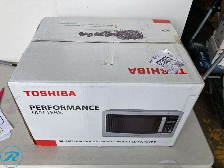 (1) New Open Box- Toshiba 1.1-cu ft Medium 1000 -Watt Countertop Microwave ( Stainless Steel ) - Roller Auctions