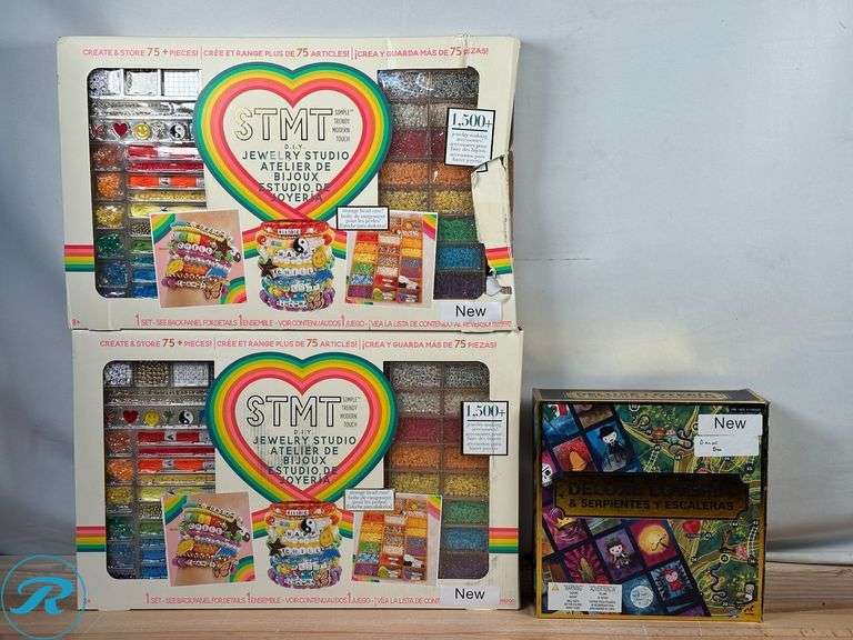 (2) STMT: D.I.Y. Glitz N Glam Jewelry Studio- New; Deluxe Lottery & Snakes & Ladders- New/ Damaged Box/ In Spanish