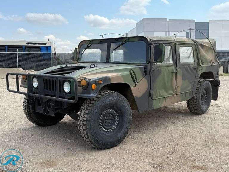 1987   American General  HMMWV  Military Humvee  4WD  SUV