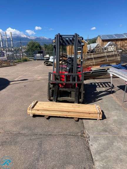 (50) Cedar Dog Ear Fence Pickets 1" x 4" x 6' - Roller Auctions