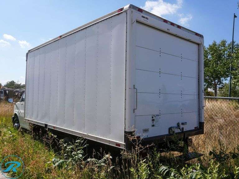 2004  Chevrolet  Express  3500  RWD  Box Truck - Roller Auctions