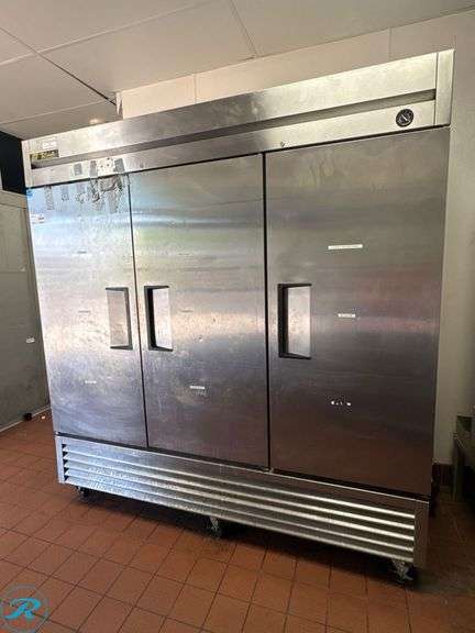 True T-72F Three-Door Reach-In Freezer on Casters - Roller Auctions