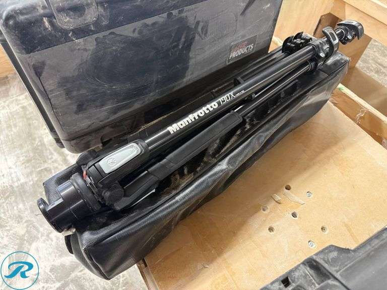 Laser Products Industries LT-2D3D Laser Templator System with Hard Case and Tripod - Roller Auctions