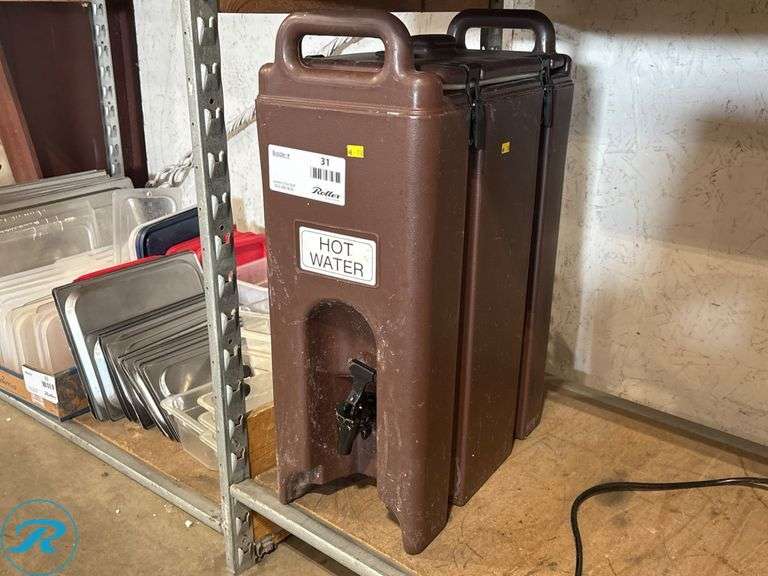 Insulated Beverage Dispenser with Spigot