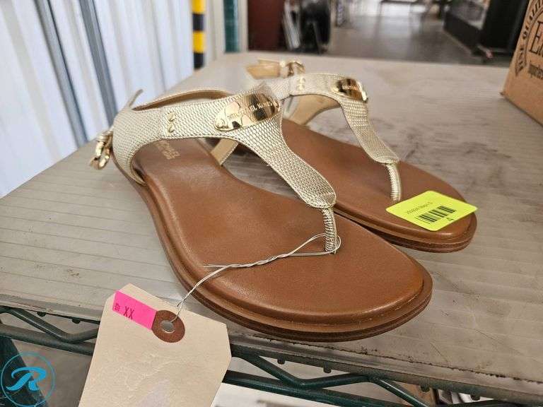 Michael Kors Sandals with Leather Upper and Rubber Outsole, Size 6M