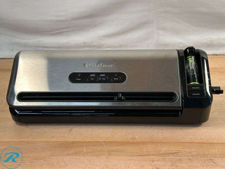 FoodSaver: FM3941 2-in-1 Vacuum Sealing System- Used - Roller Auctions