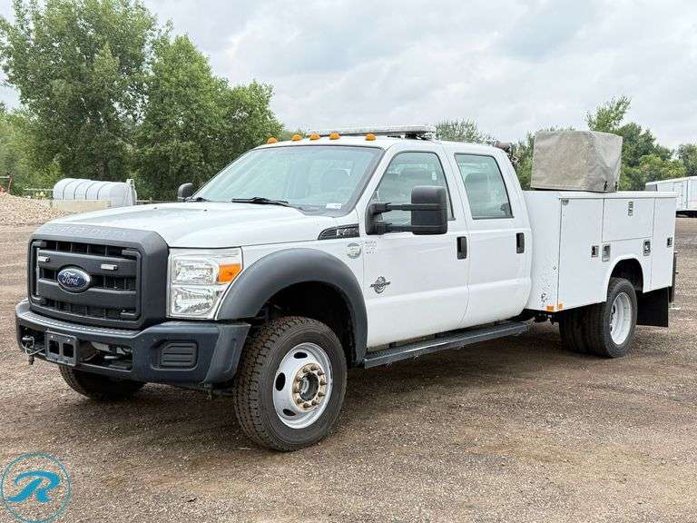 2015  Ford  F450   Super Duty XL  4WD Crew Cab  Utility Truck